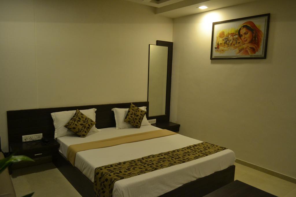 Hotel Park Inn Rajkot Chambre photo